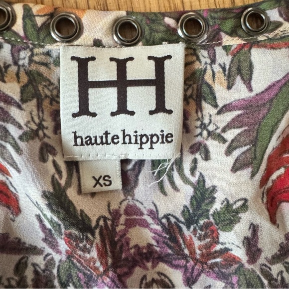 NWOT Haute Hippie Silk Blouse Rivet Link Accents Floral Top Shirt - Picture 5 of 9